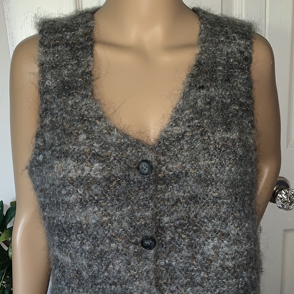 vtg Hand knitted fuzzy mohair wool button down sleeveless sweater vest M L - Picture 3 of 8